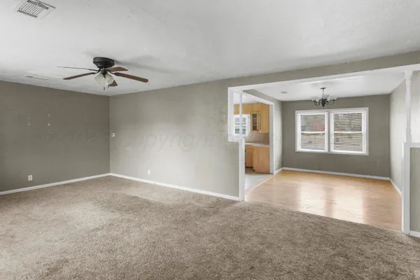 $170,000 | 1610 South Graham Street, Wellington, TX 79095