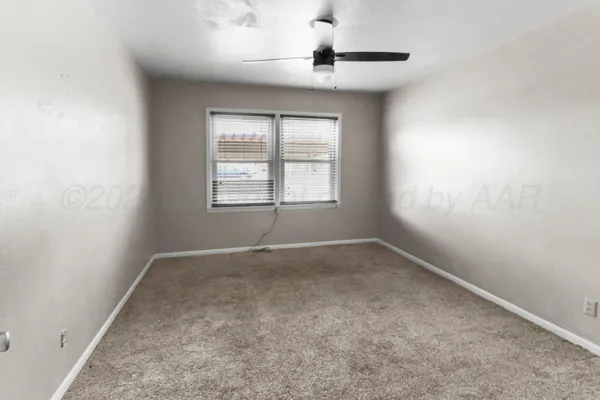 $170,000 | 1610 South Graham Street, Wellington, TX 79095