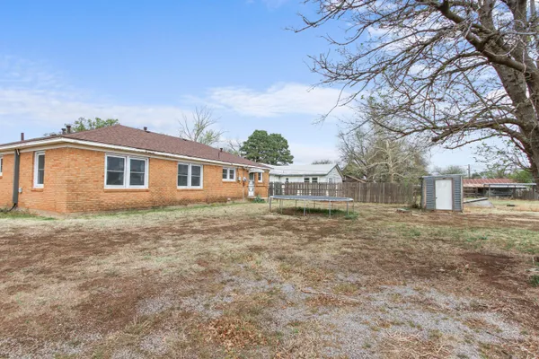 $170,000 | 1610 South Graham Street, Wellington, TX 79095