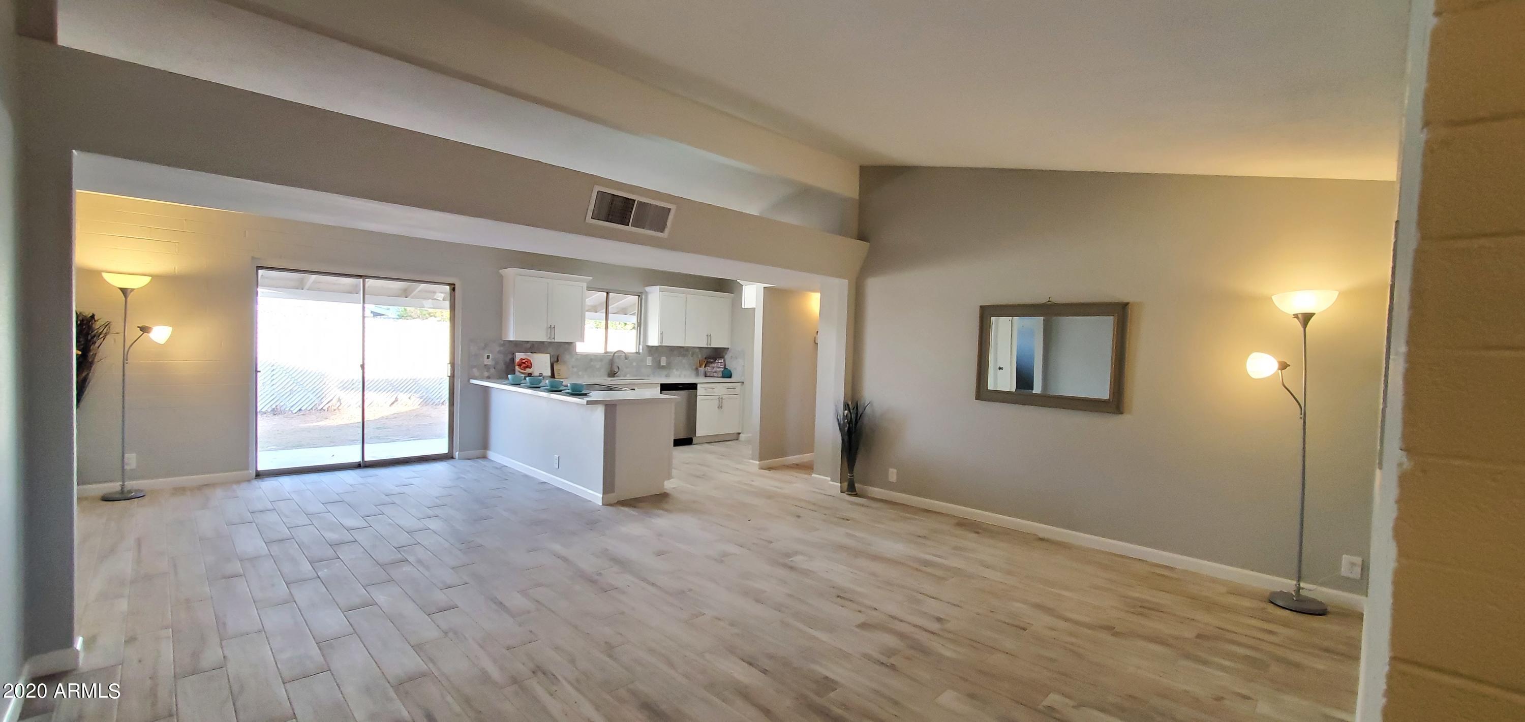 3620 West Ruth Avenue Phoenix, AZ 85051 - Photo 3 of 25 Living room