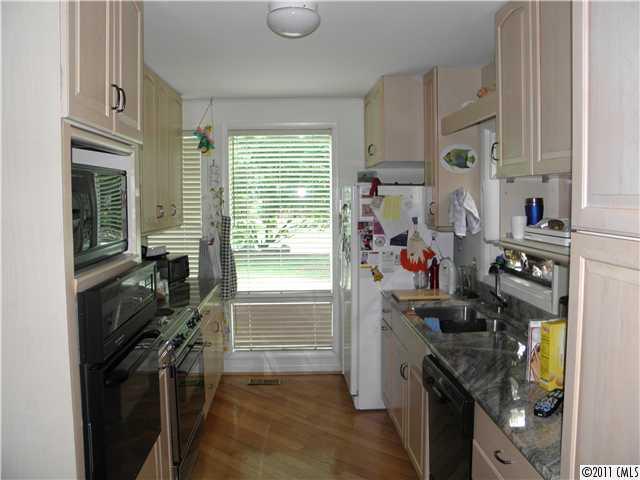 8017 Rising Meadow Road Charlotte, NC 28277 - Photo 4 of 11