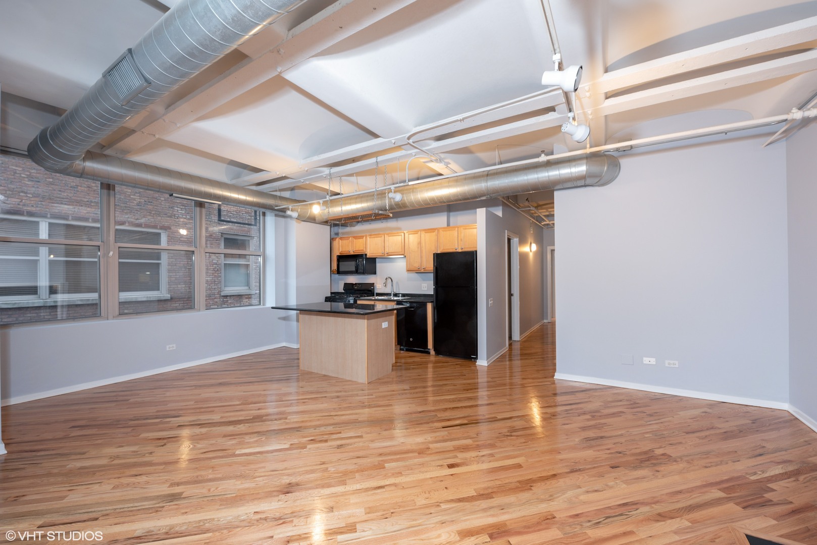 500 South Clinton Street, Unit 604 Chicago, IL 60607 - Photo 3 of 23 Gallery Image 3
