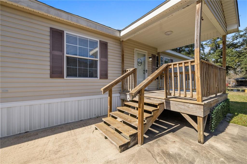 32507 Pea Ridge Road Albany, LA 70711 - Photo 2 of 22