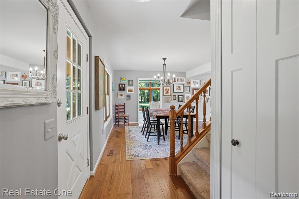 1765 Rowe Road Milford, MI 48380 - Photo 6 of 61