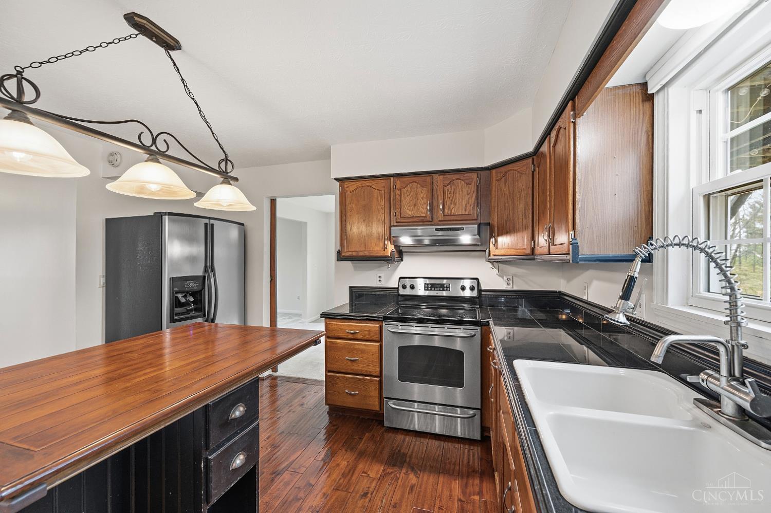 3883 Fulton Grove Road Cincinnati, OH 45245 - Photo 19 of 70