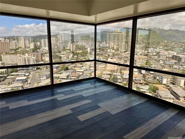 $2,800 | 1750 Kalakaua Avenue, Unit 2111, Honolulu, HI 96826