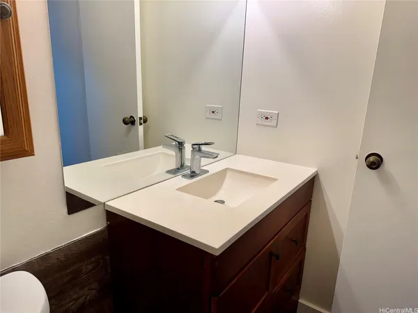 $2,800 | 1750 Kalakaua Avenue, Unit 2111, Honolulu, HI 96826