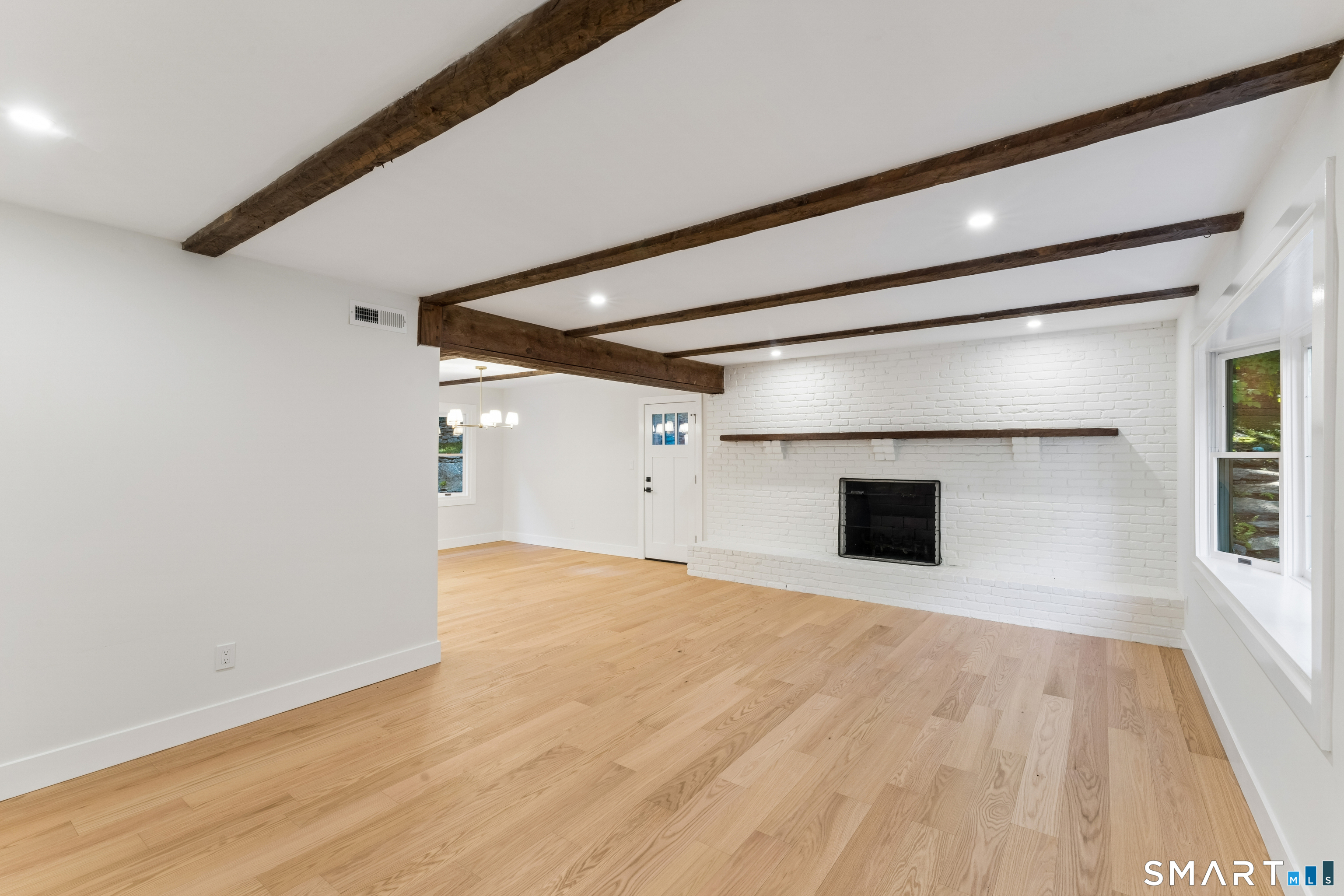 22 East Woods Road Roxbury, CT 06783 - Photo 8 of 39
