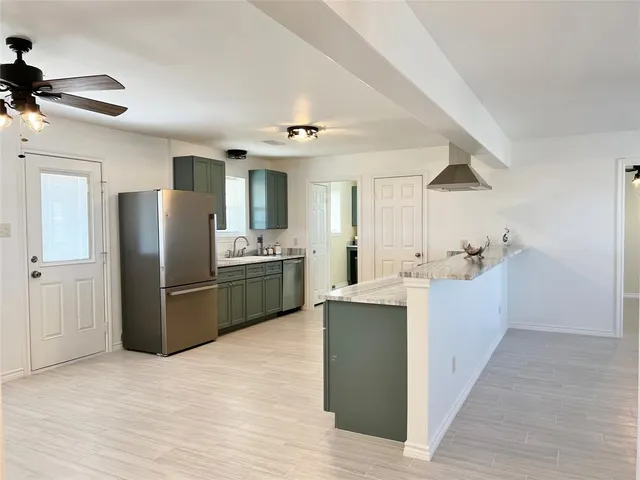 $2,395 | 135 Gin Road, Ennis, TX 75119