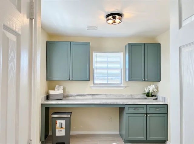 $2,395 | 135 Gin Road, Ennis, TX 75119