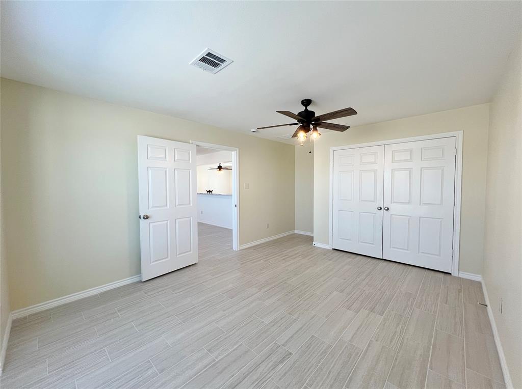 135 Gin Road Ennis, TX 75119 - Photo 7 of 15