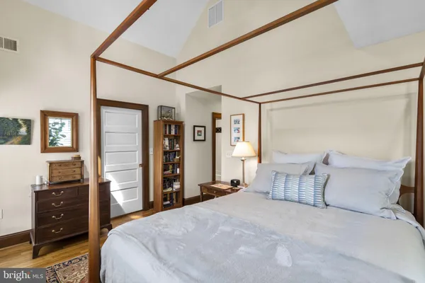 $1,495,000 | 123 East Walnut Street, Alexandria, VA 22301
