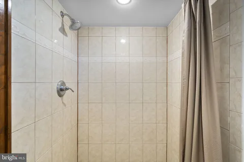 $1,495,000 | 123 East Walnut Street, Alexandria, VA 22301