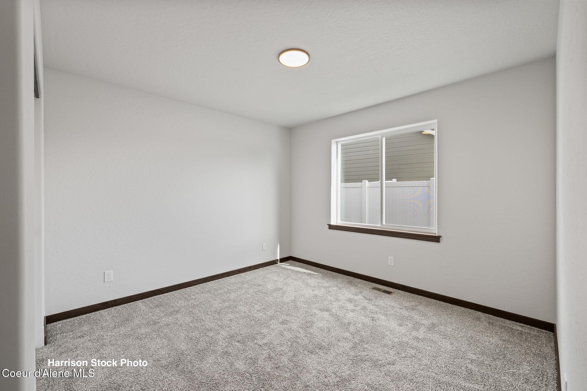 12182 North Lennon Lane Rathdrum, ID 83858 - Photo 18 of 20 Guest bed2