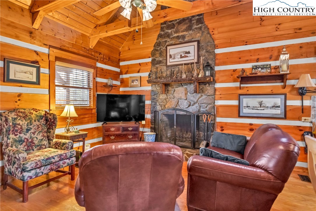 284 Rivers Edge Access Road Jefferson, NC 28640 - Photo 12 of 40