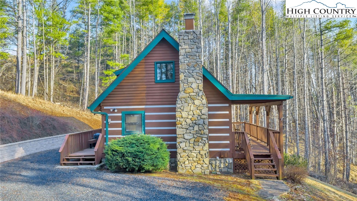 284 Rivers Edge Access Road Jefferson, NC 28640 - Photo 3 of 40