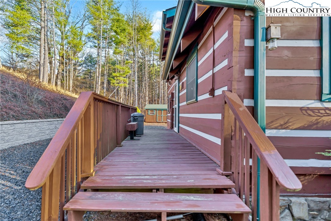 284 Rivers Edge Access Road Jefferson, NC 28640 - Photo 9 of 40