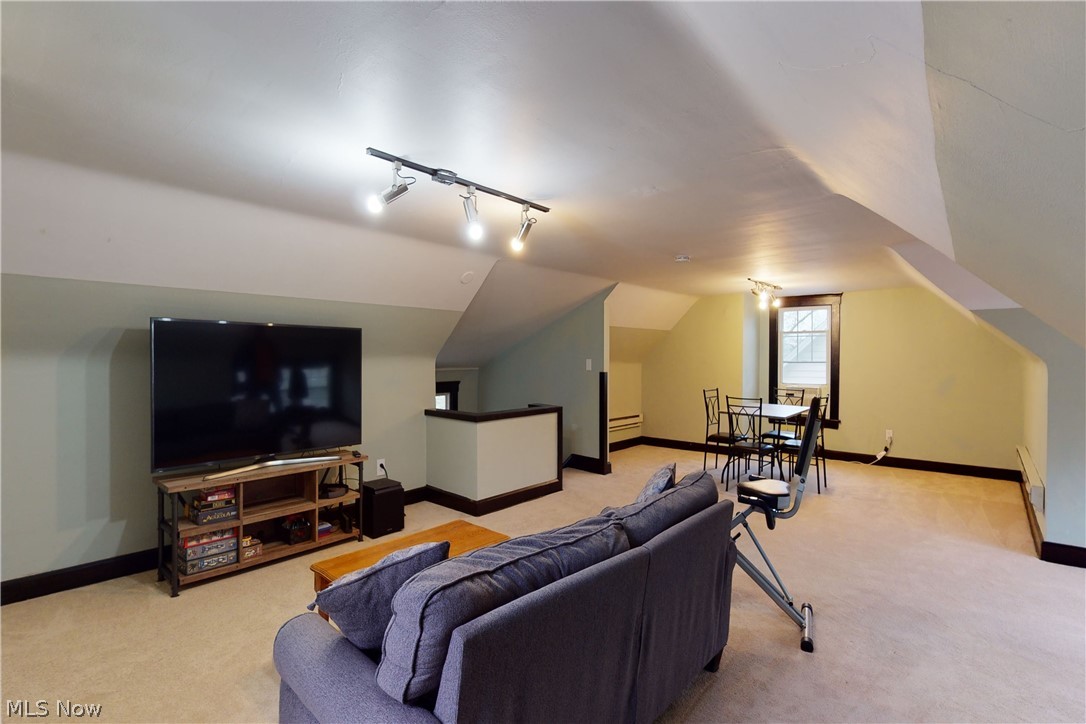 12892 Cedar Road Cleveland, OH 44118 - Photo 27 of 34 Gallery Image 27