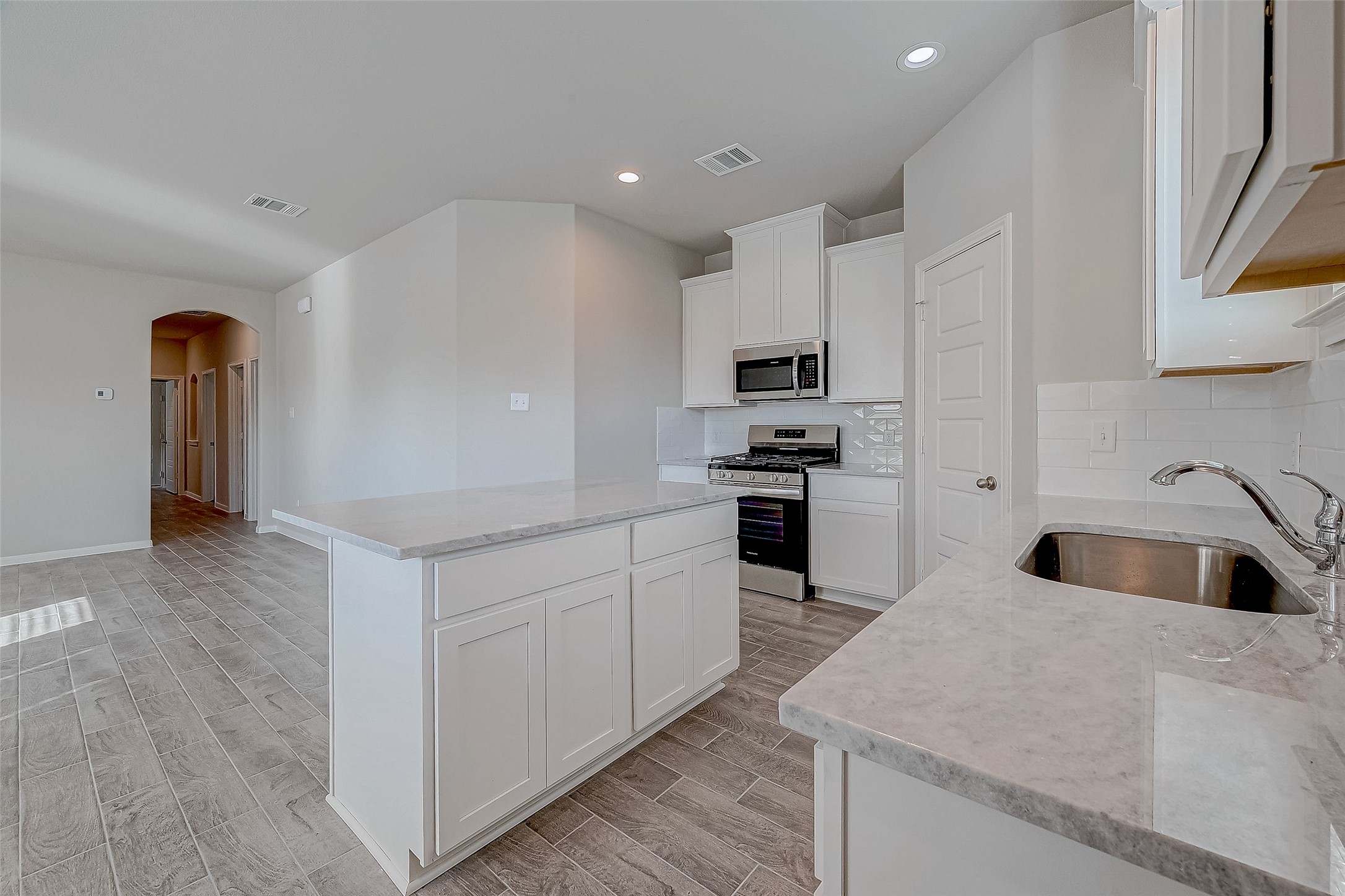 20903 Attalos Stoa Road Crosby, TX 77532 - Photo 10 of 32