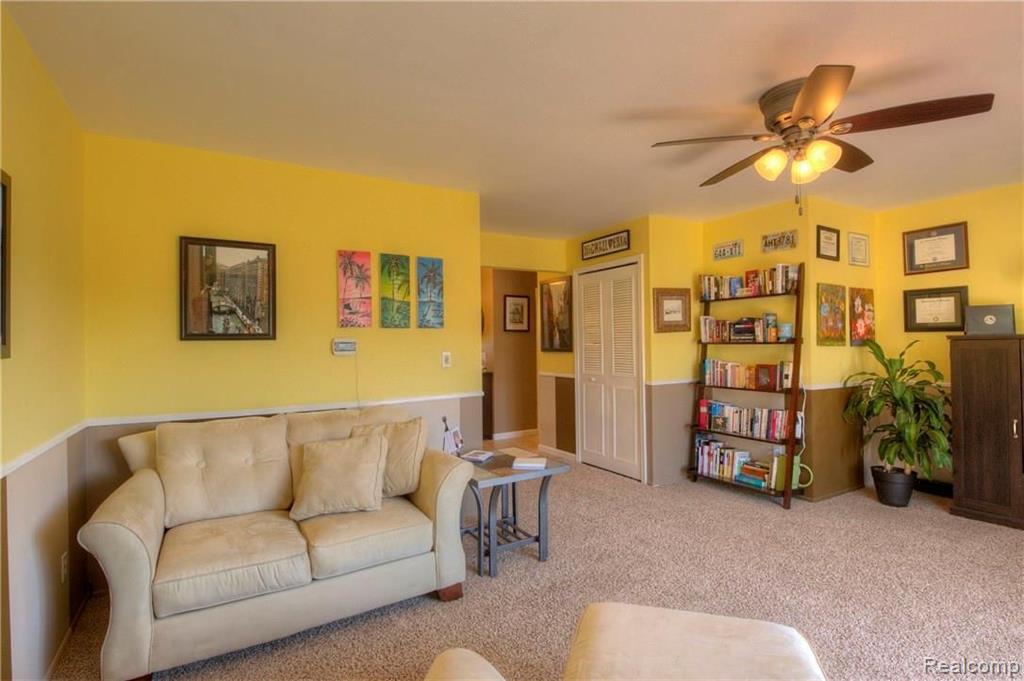14034 North Road Fenton, MI 48430 - Photo 37 of 57