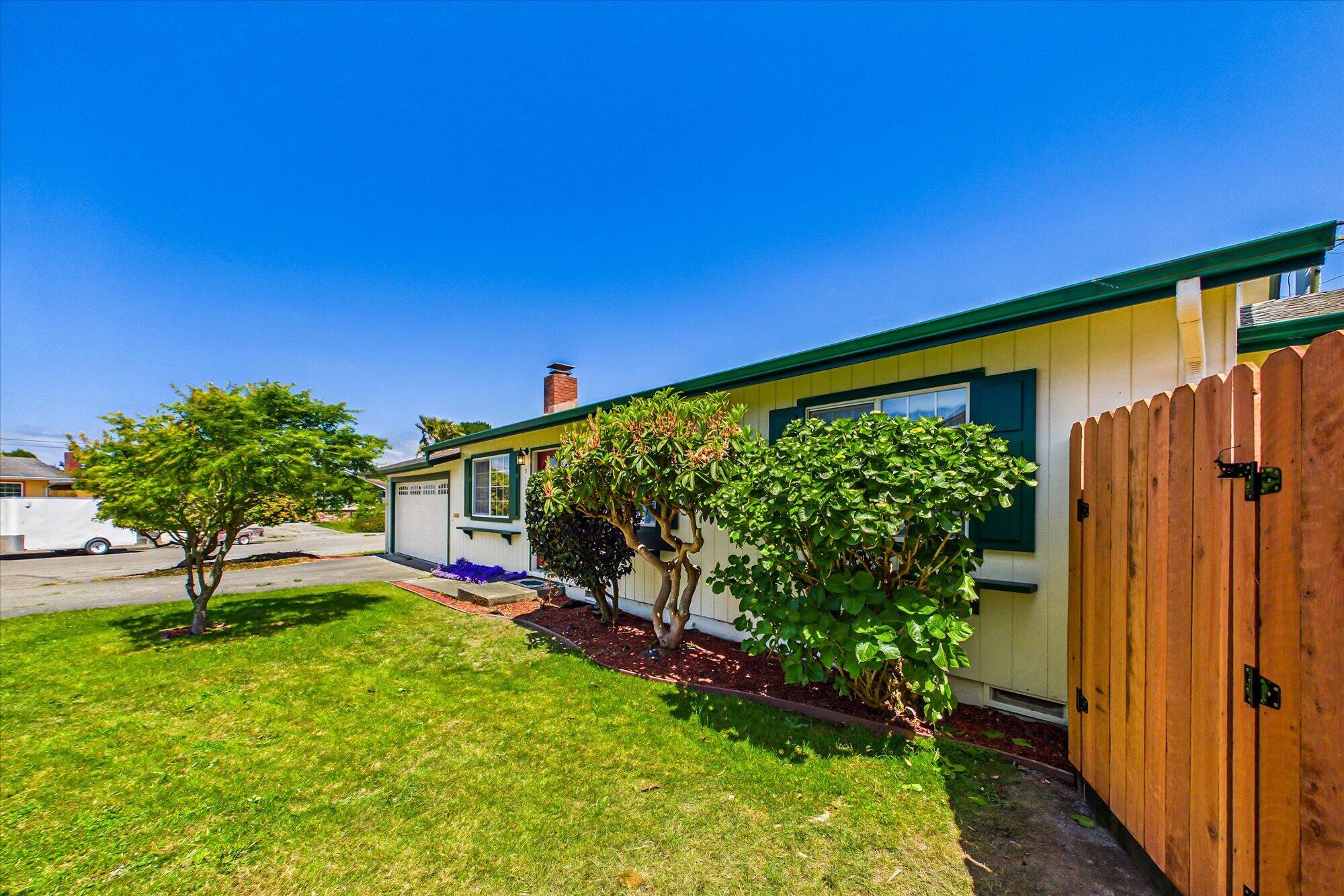 2117 11th Street Arcata, CA 95521 - Photo 3 of 41
