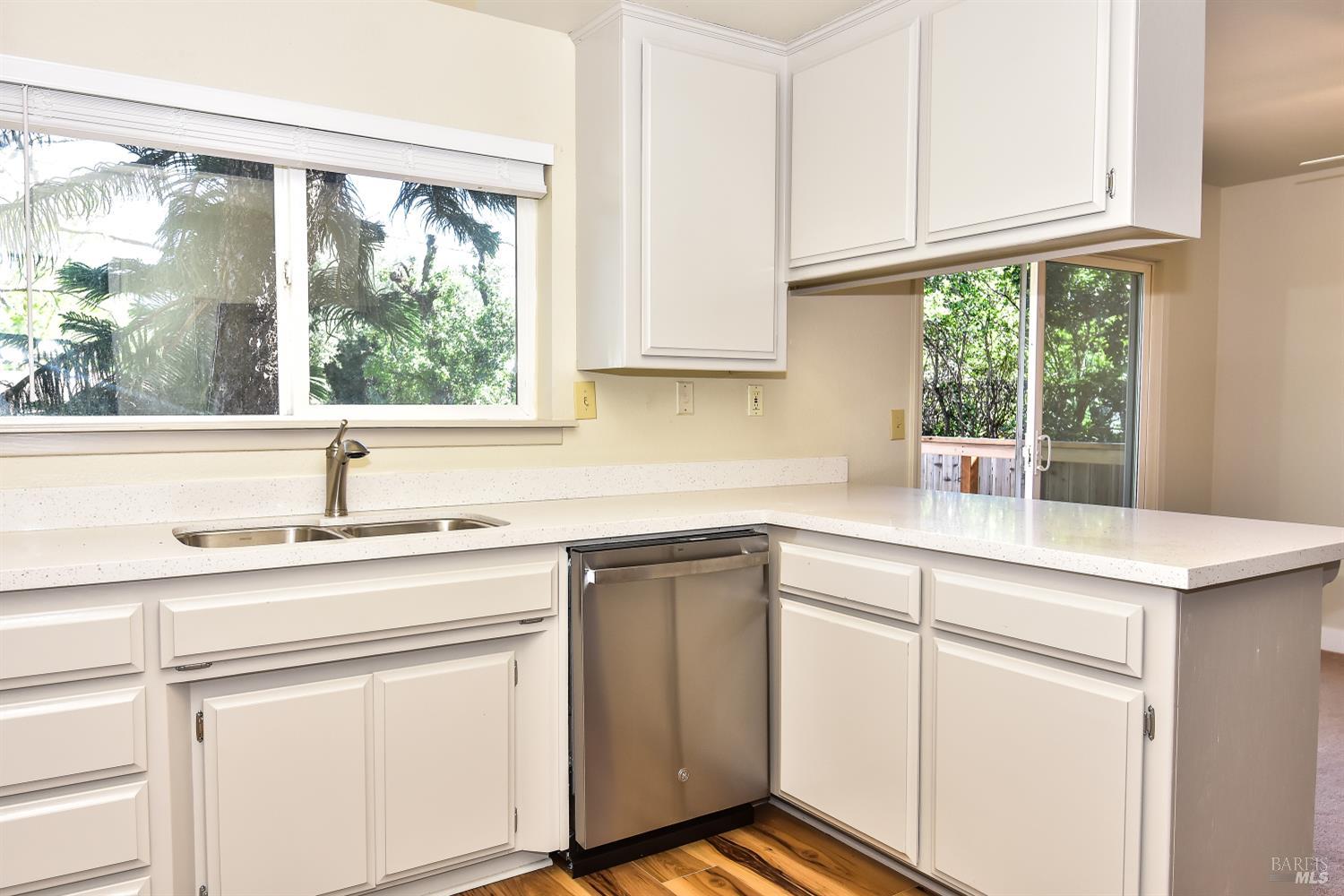 418 Nut Tree Road Vacaville, CA 95687 - Photo 4 of 13