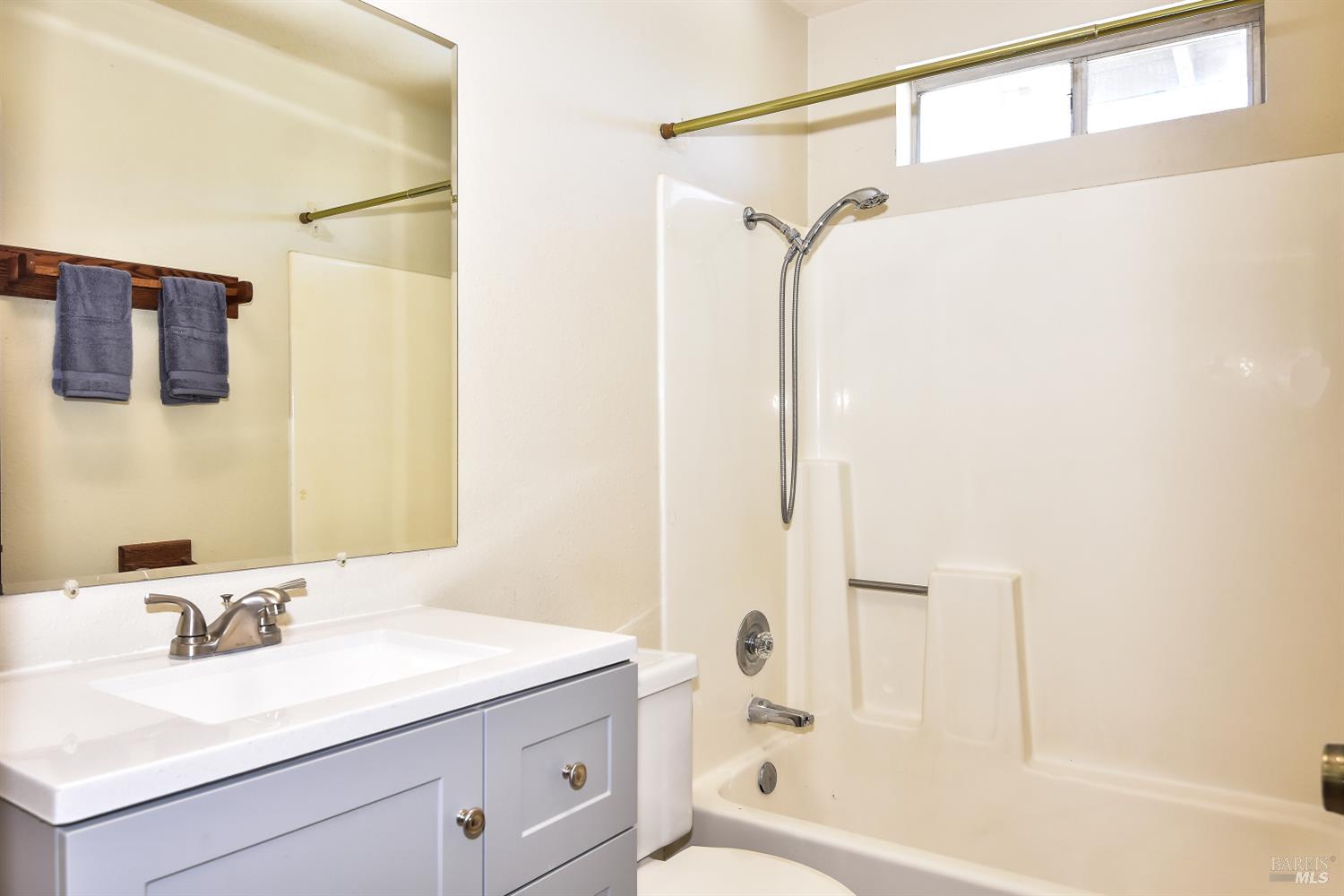 418 Nut Tree Road Vacaville, CA 95687 - Photo 8 of 13 1 of 2 Guest baths