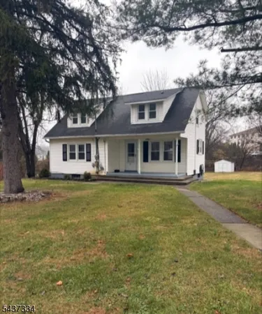 $2,300 | 87 Highway 57, Phillipsburg, NJ 08865