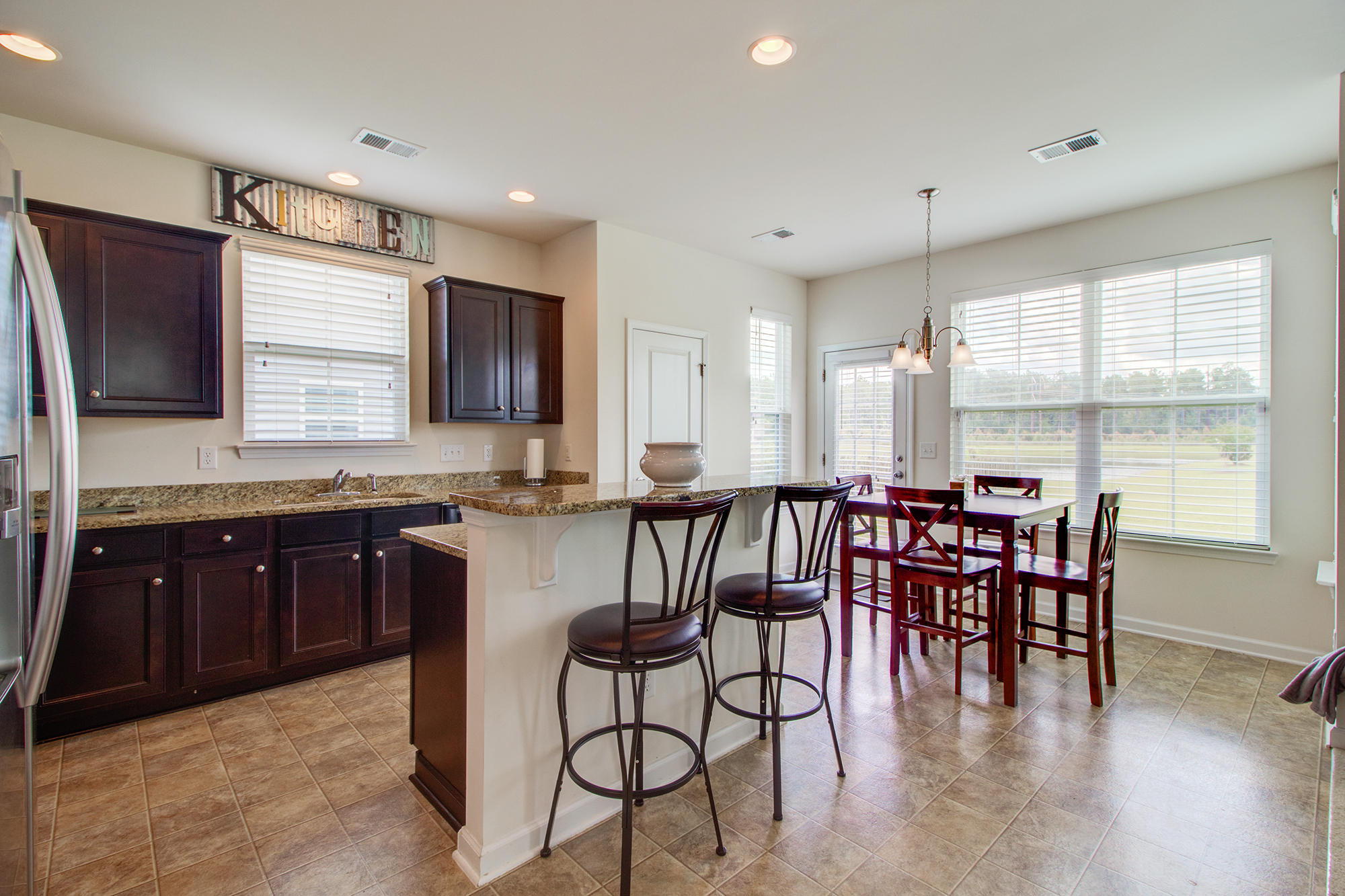 137 Royal Star Road Summerville, SC 29486 - Photo 8 of 29 9