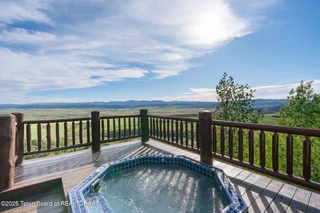 $5,950,000 | 3100 County Road 129, Grover, WY 83122