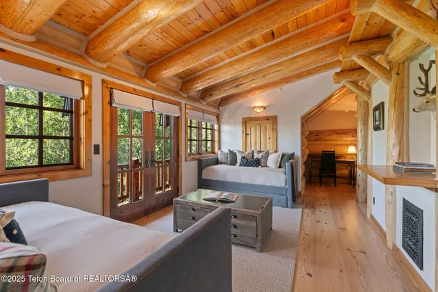 $5,950,000 | 3100 County Road 129, Grover, WY 83122