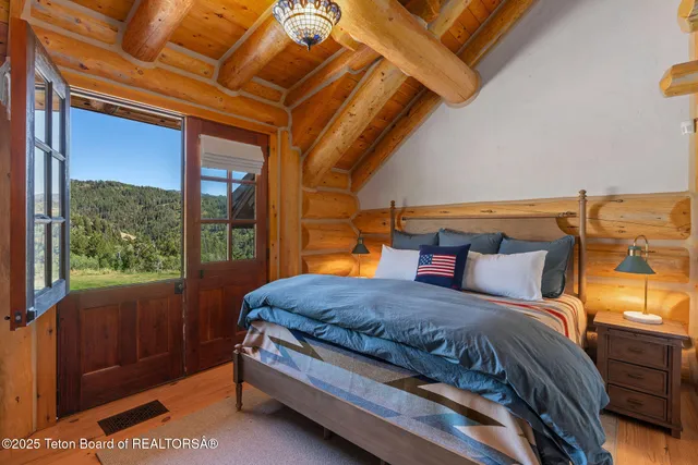 $5,950,000 | 3100 County Road 129, Grover, WY 83122