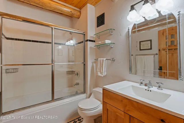 $5,950,000 | 3100 County Road 129, Grover, WY 83122