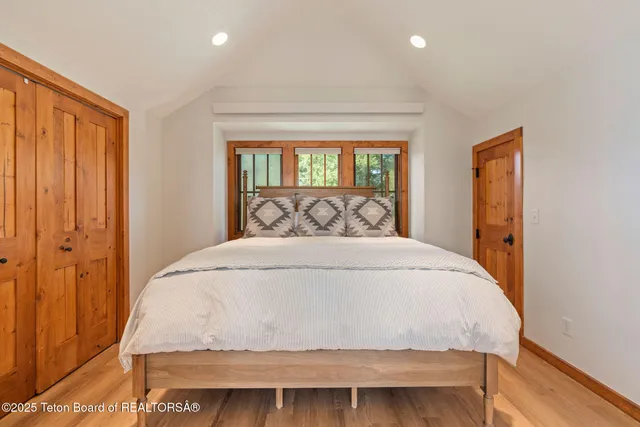 $5,950,000 | 3100 County Road 129, Grover, WY 83122