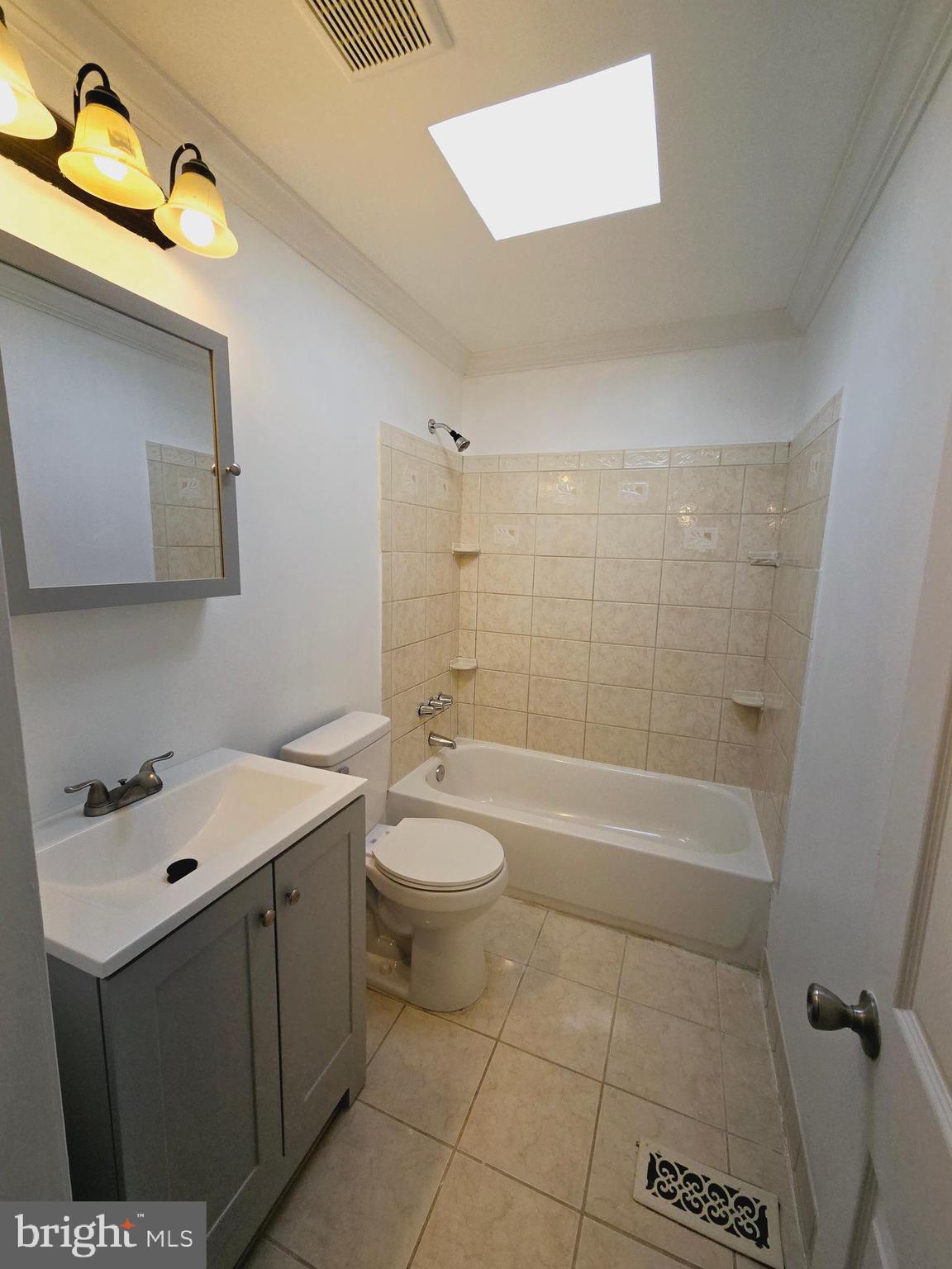 2811 Hollins Ferry Road Baltimore, MD 21230 - Photo 16 of 38 Gallery Image 16