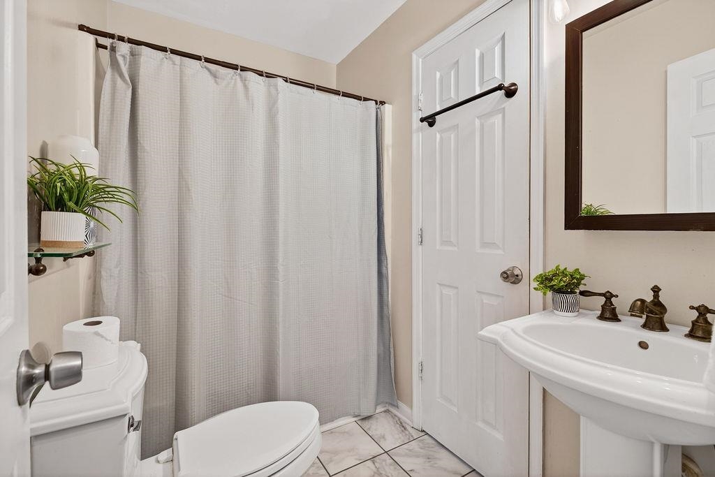 1504 5th Street Waynesboro, VA 22980 - Photo 18 of 33