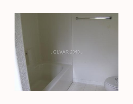 8935 Argus Reed Avenue Las Vegas, NV 89148 - Photo 7 of 9 Master Bath/Spa.