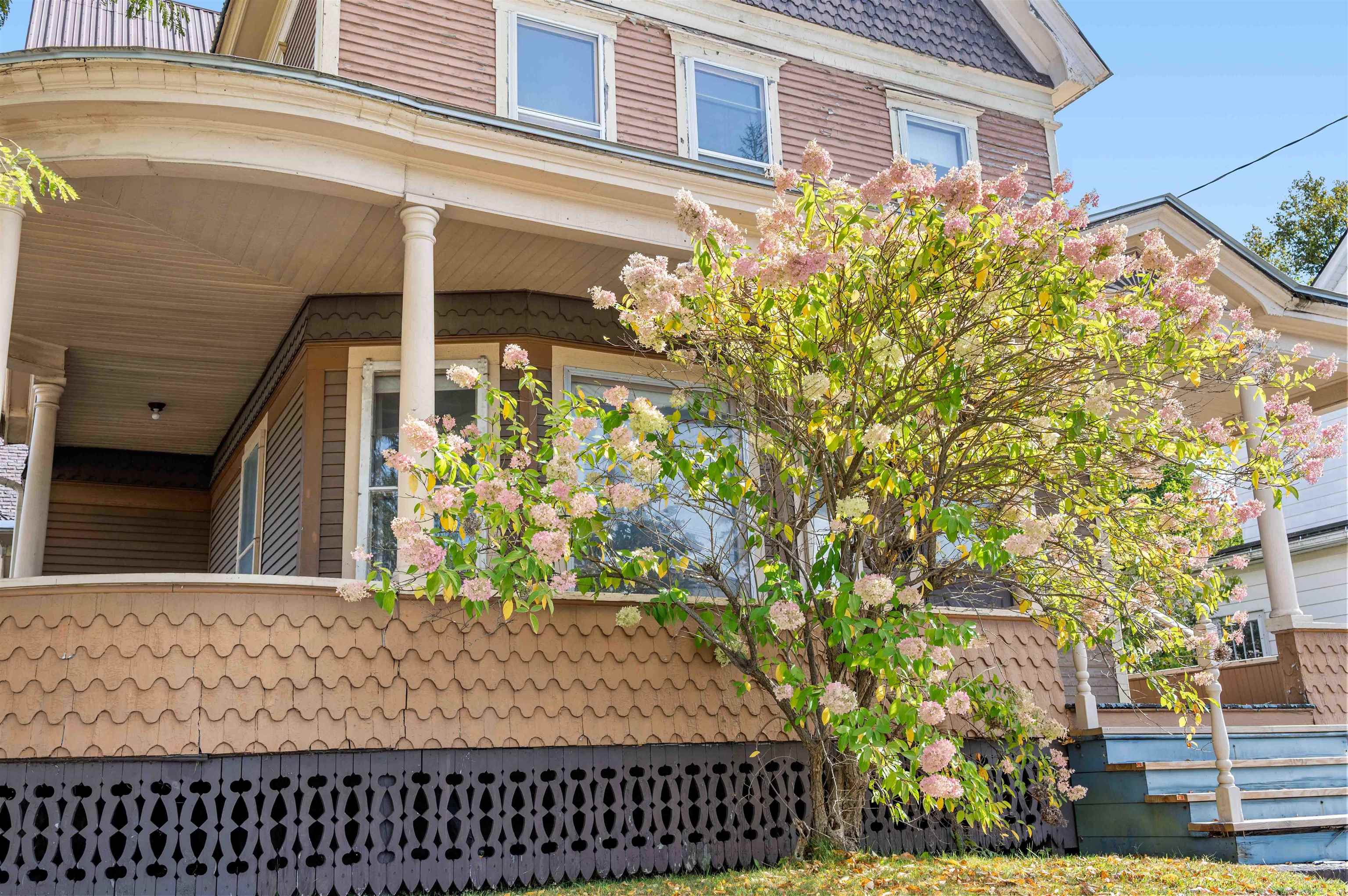 48 Perry Street Barre, VT 05641 - Photo 4 of 42