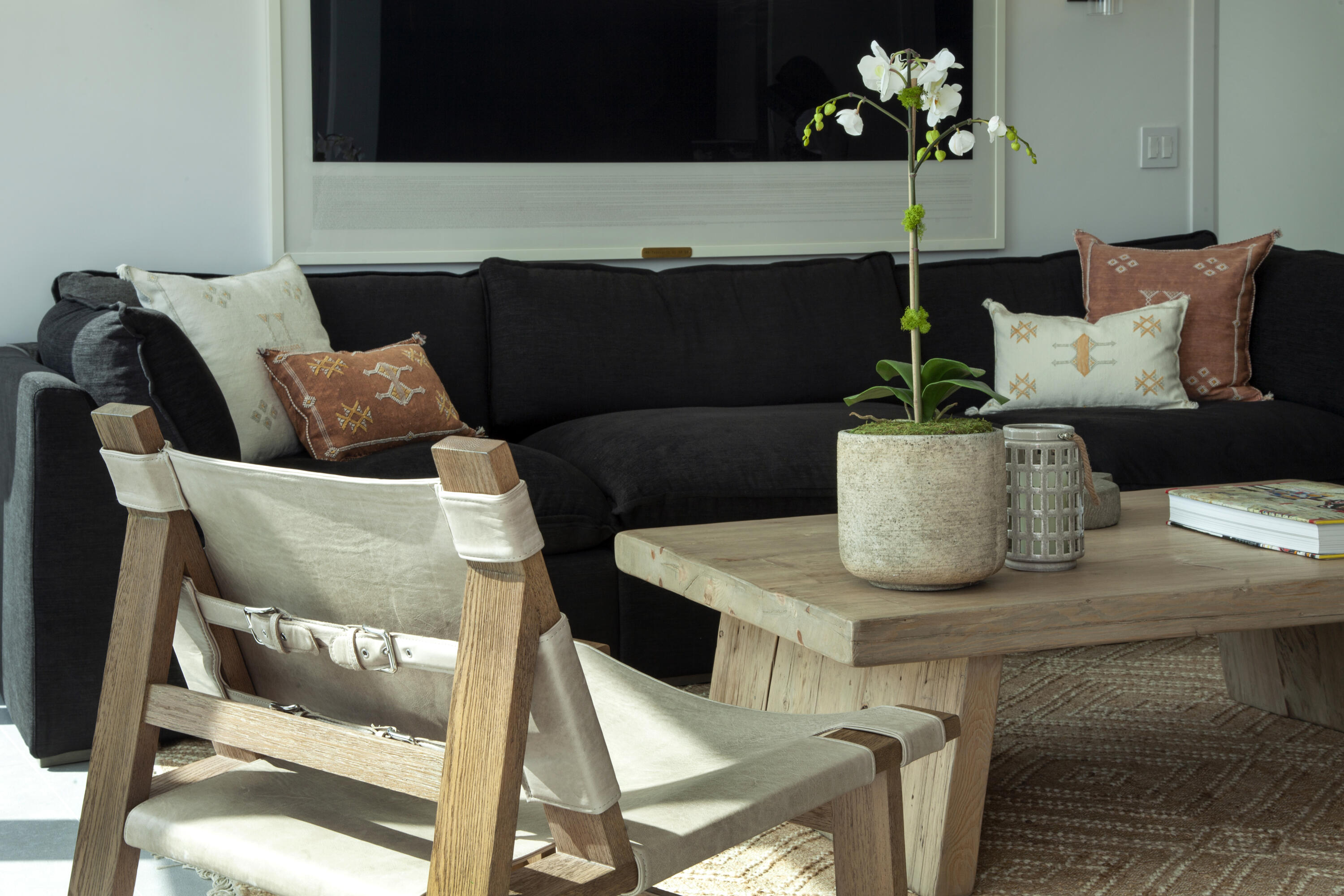 851 Northeast 1st Avenue, Unit 812 Miami, FL 33132 - Photo 21 of 84 a view of table and chair with potted plant
