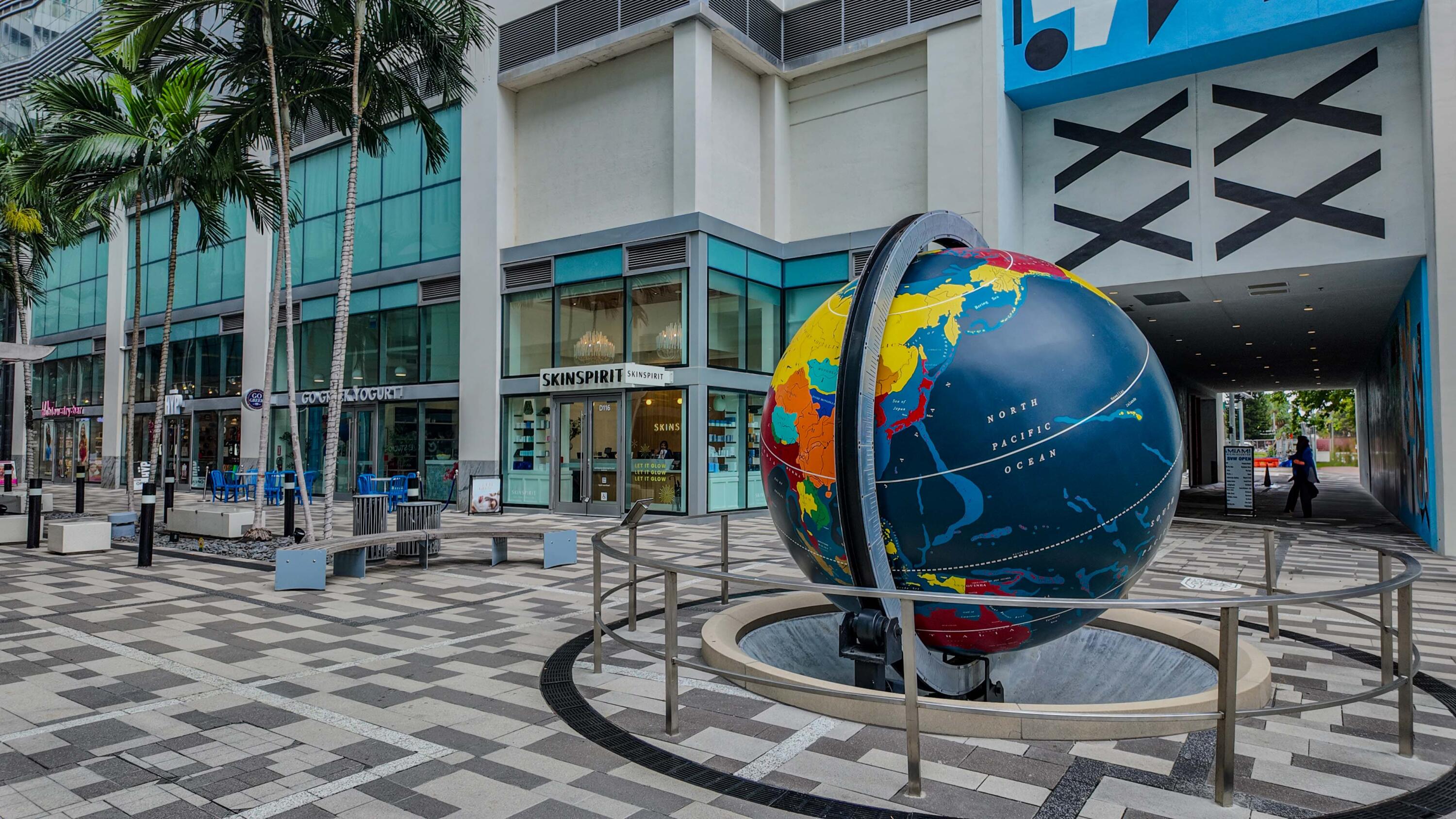 851 Northeast 1st Avenue, Unit 812 Miami, FL 33132 - Photo 81 of 84 a view of a chairs and table in a patio