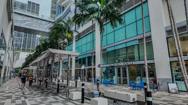 $10,000 | 851 Northeast 1st Avenue, Unit 812, Miami, FL 33132