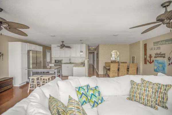 $750,000 | 70619 Sunset Boulevard, Union, MI 49130