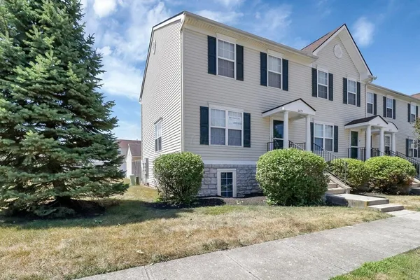 $239,900 | 6479 Crab Apple Drive, Unit 4, Canal Winchester, OH 43110