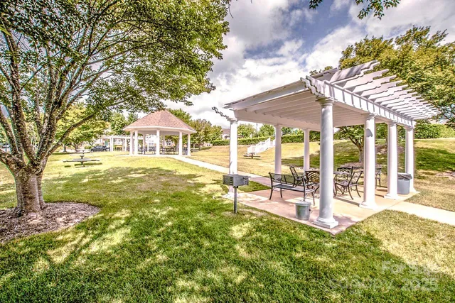 $300,000 | 17151 Doe Valley Court, Cornelius, NC 28031