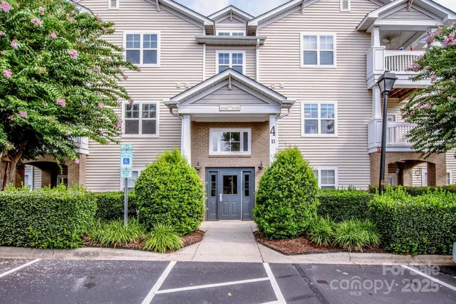 $300,000 | 17151 Doe Valley Court, Cornelius, NC 28031