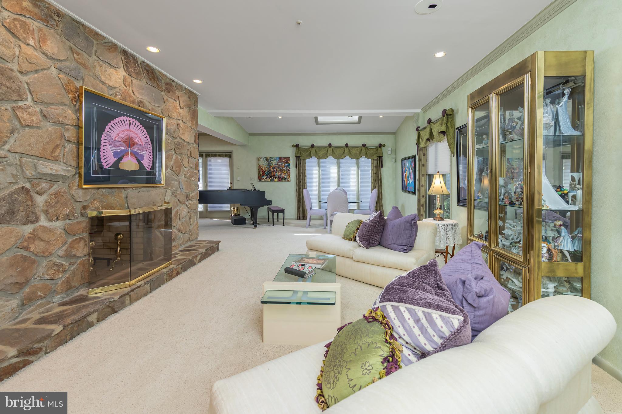 533 Heartwood Road Cherry Hill, NJ 08003 - Photo 12 of 55 a living room with furniture and a flat screen tv
