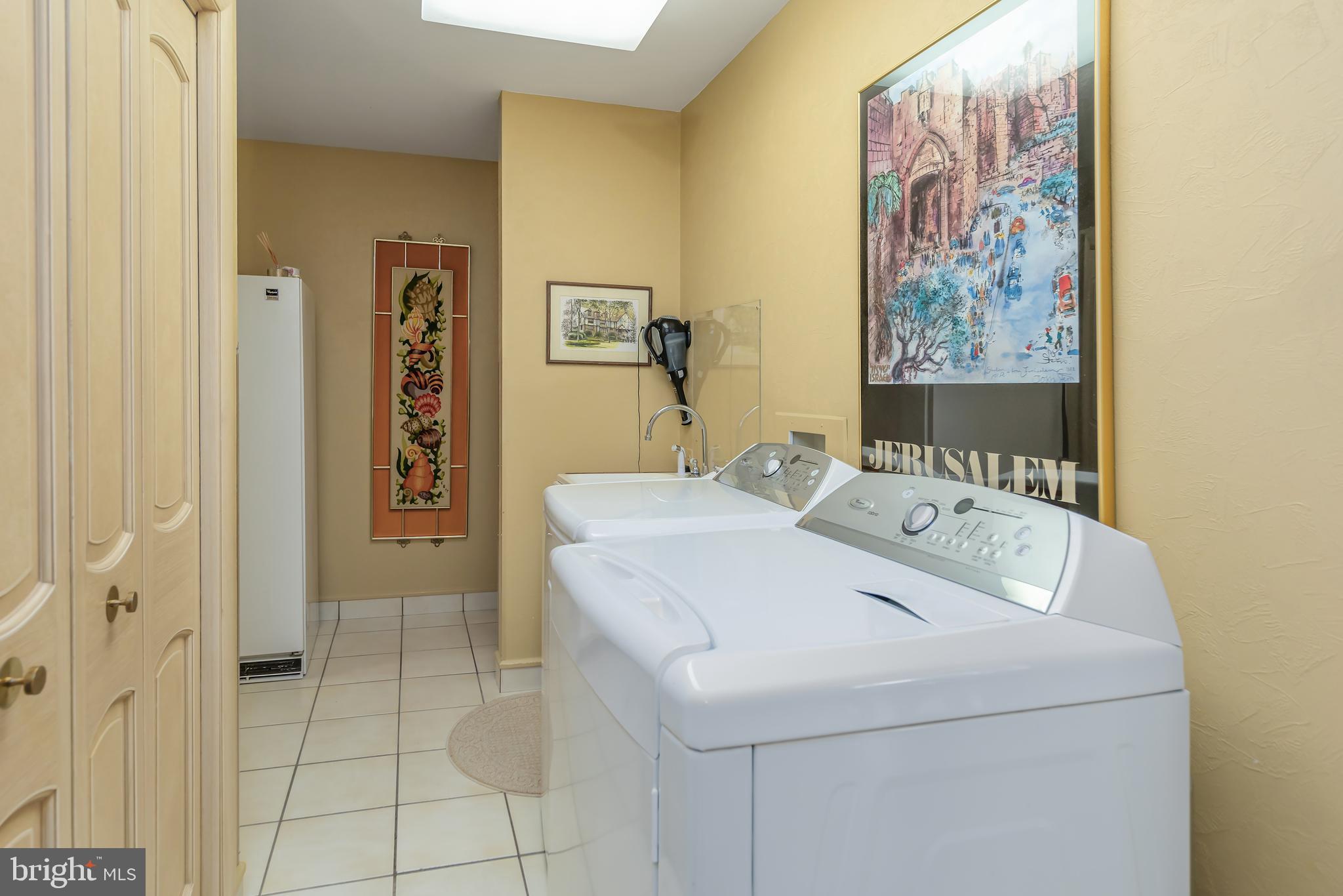 533 Heartwood Road Cherry Hill, NJ 08003 - Photo 23 of 55 Laundry