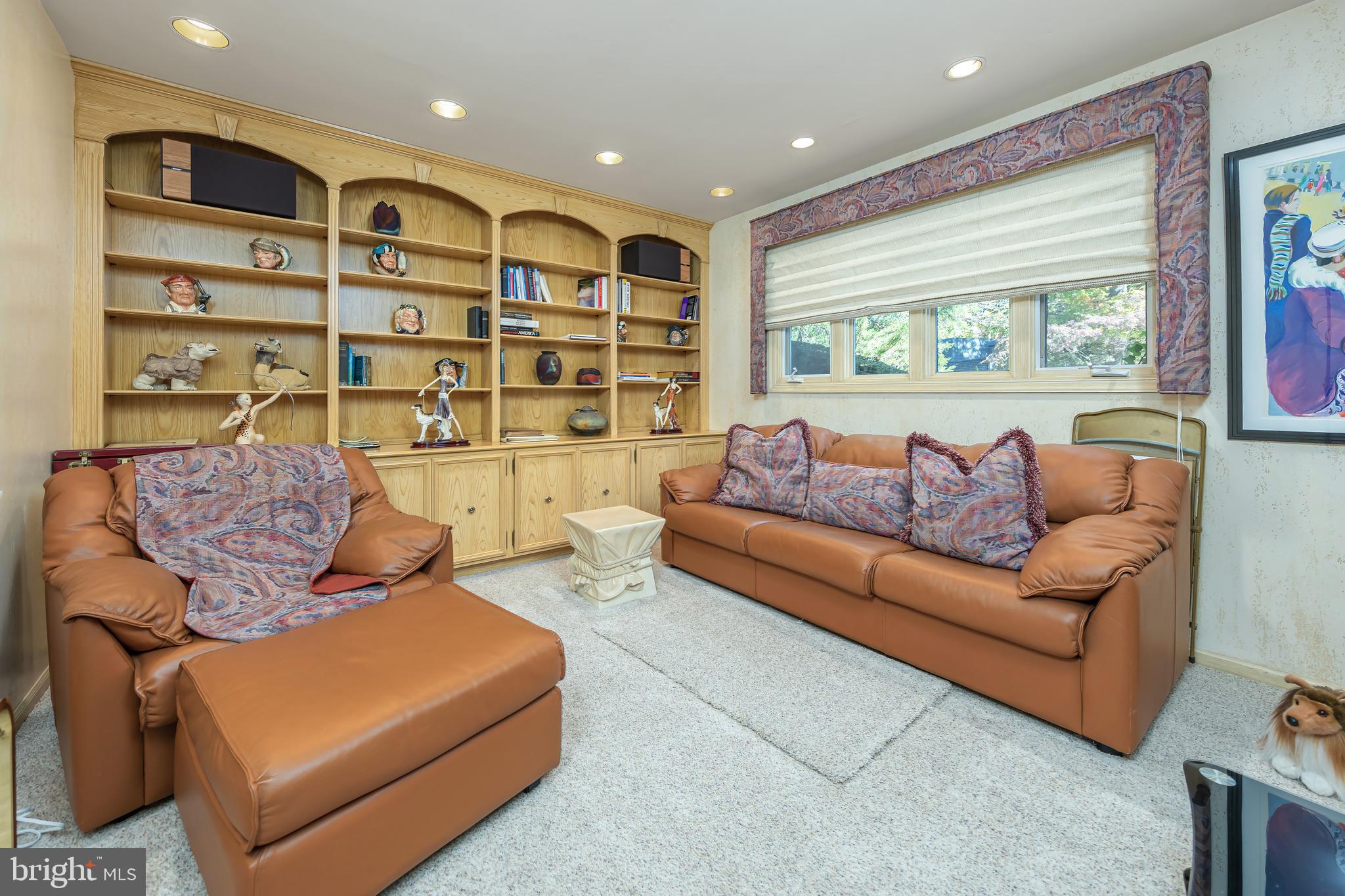 533 Heartwood Road Cherry Hill, NJ 08003 - Photo 26 of 55 a living room with furniture and a large window