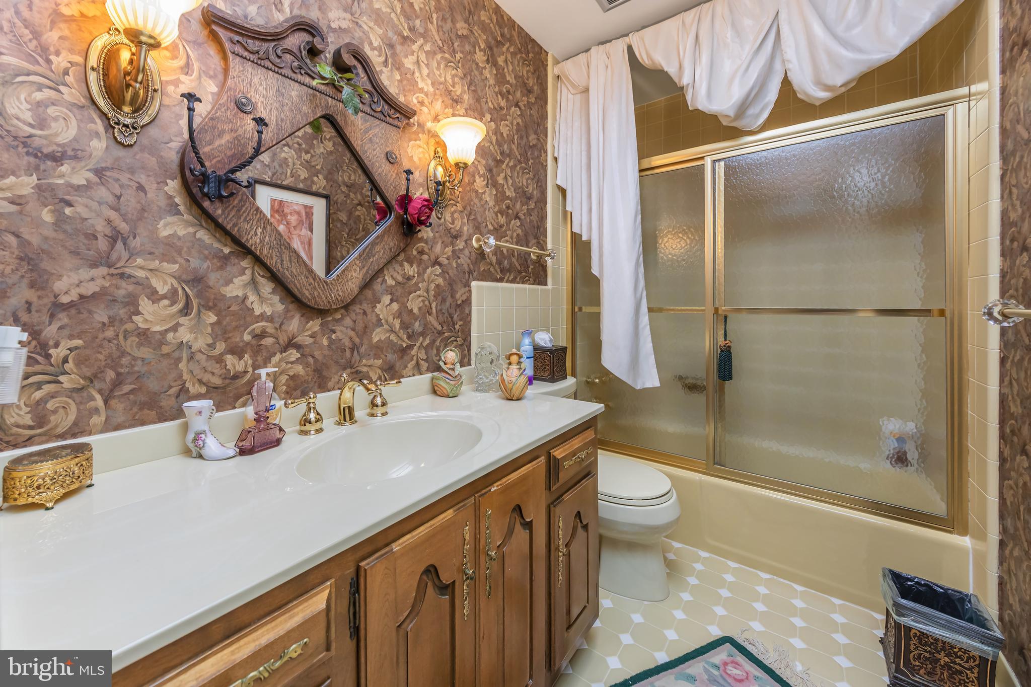 533 Heartwood Road Cherry Hill, NJ 08003 - Photo 35 of 55 a bathroom with a sink a toilet and shower