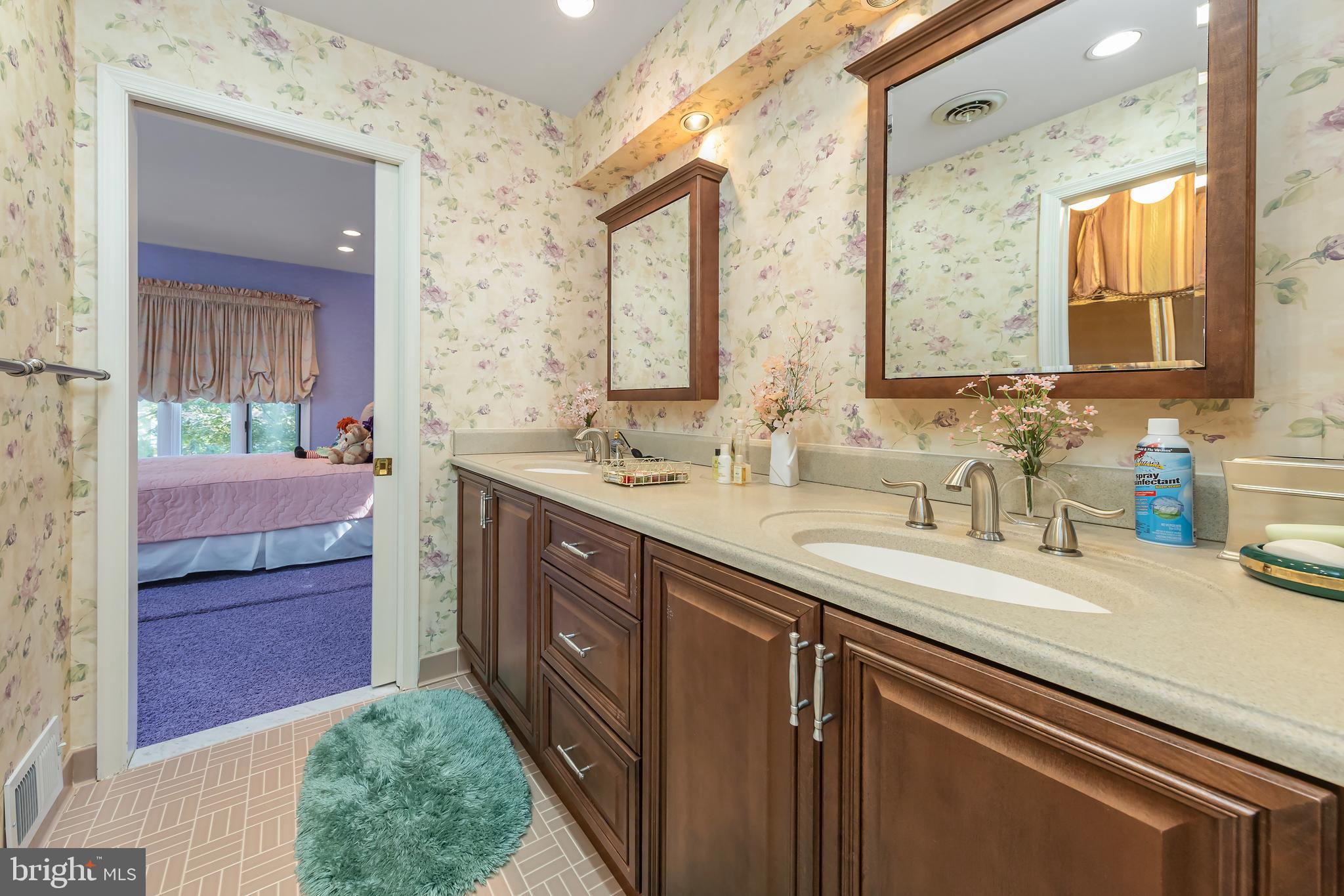 533 Heartwood Road Cherry Hill, NJ 08003 - Photo 38 of 55 a bathroom with a sink double vanity and a mirror